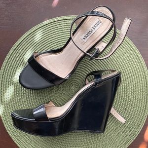Extremely Comfortable Black Steve Madden Wedges - Size 10